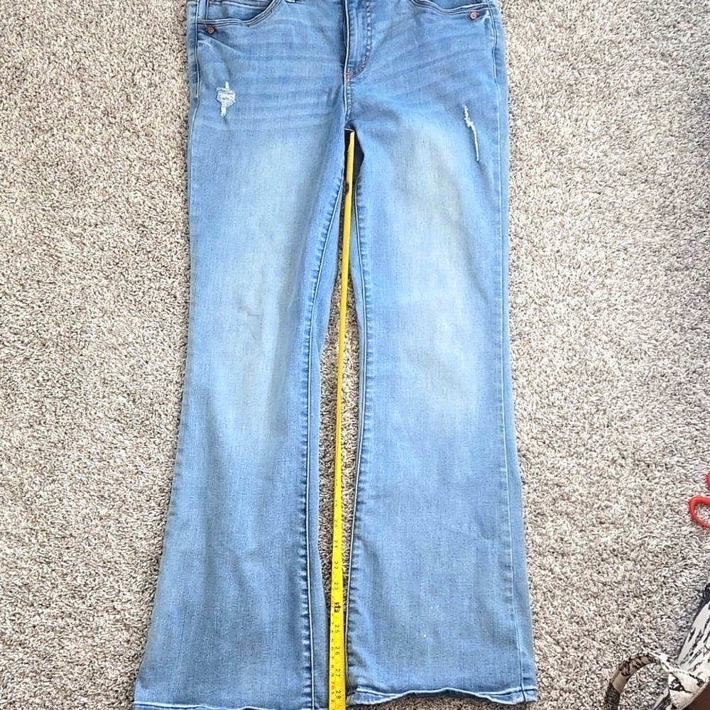Democracy boot cut Ab technology
